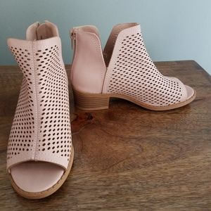 Blush Open Toe Bootie Shoe Girls 13